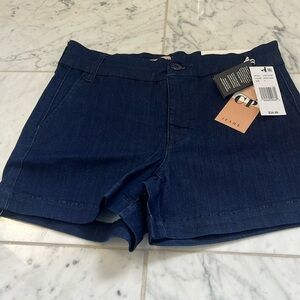 NWT Juniors CP Indigo shorts size 7.